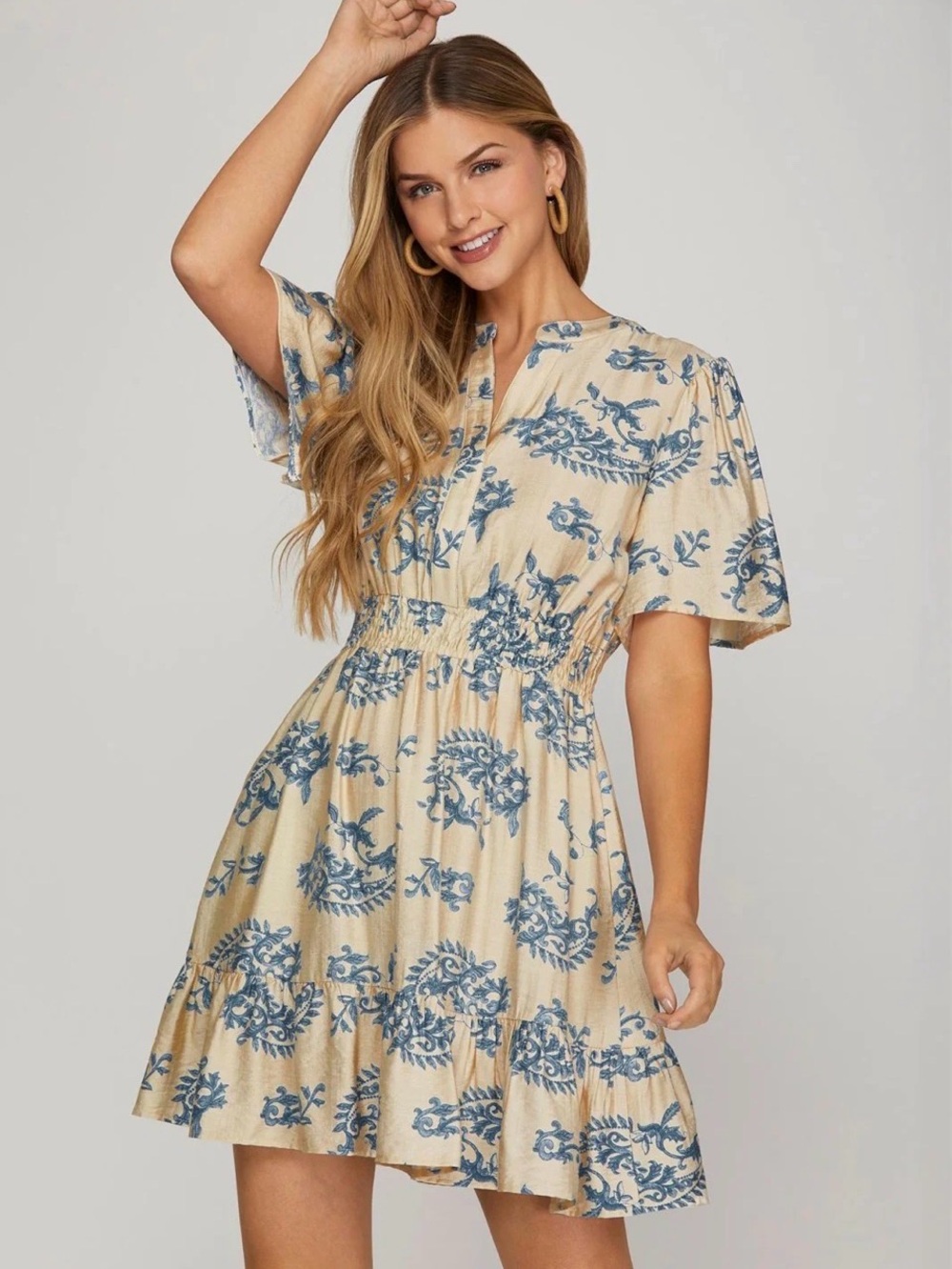 She and Sky Women's Blue Floral Cream medium with pockets